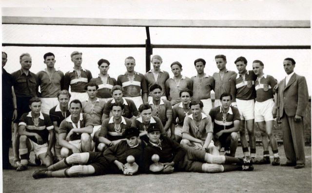 031____1950_4_handball_pokalgewinn_wenkbach_huvv.jpg 031____1950_4_handball_pokalgewinn_wenkbach_huvv.jpg